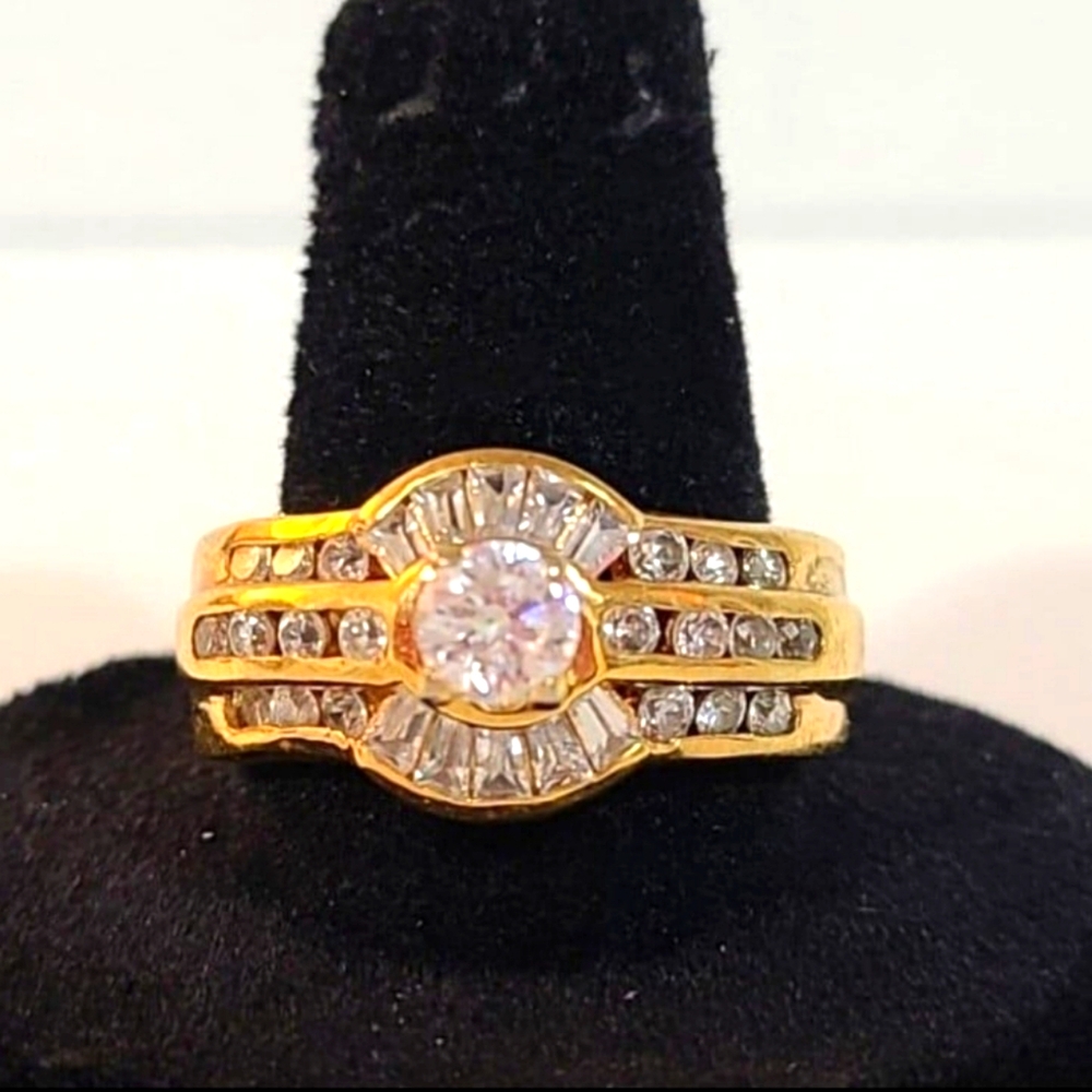 ❤️ CZ RING 3 BAND LOOK SIZE 8